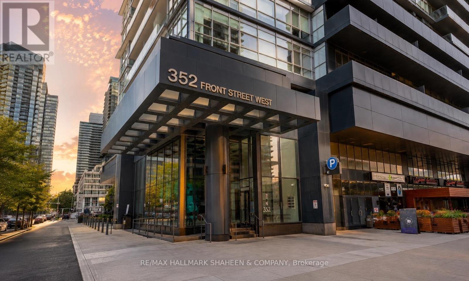 #1815 352 FRONT STREET W - 1