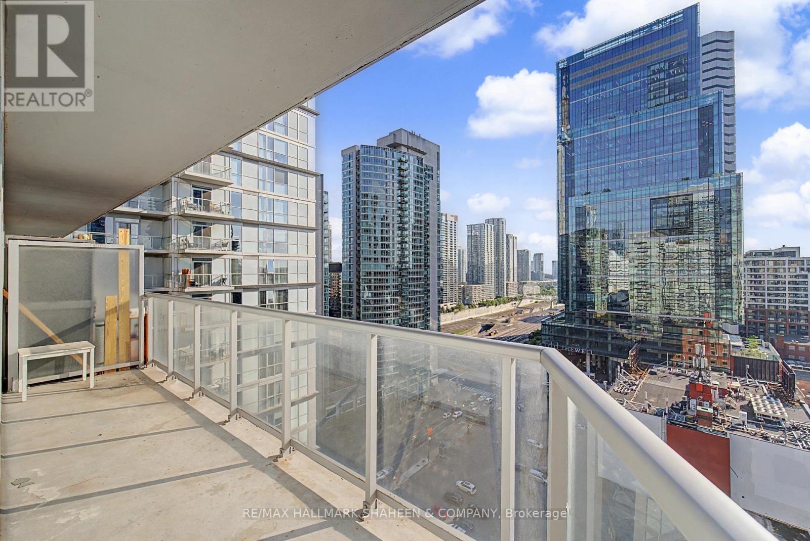 #1815 352 FRONT STREET W - 29