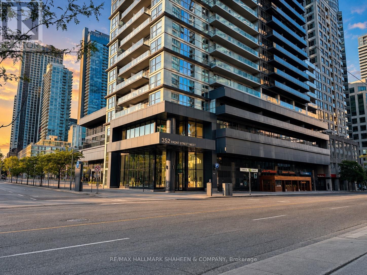 #1815 352 FRONT STREET W - 37