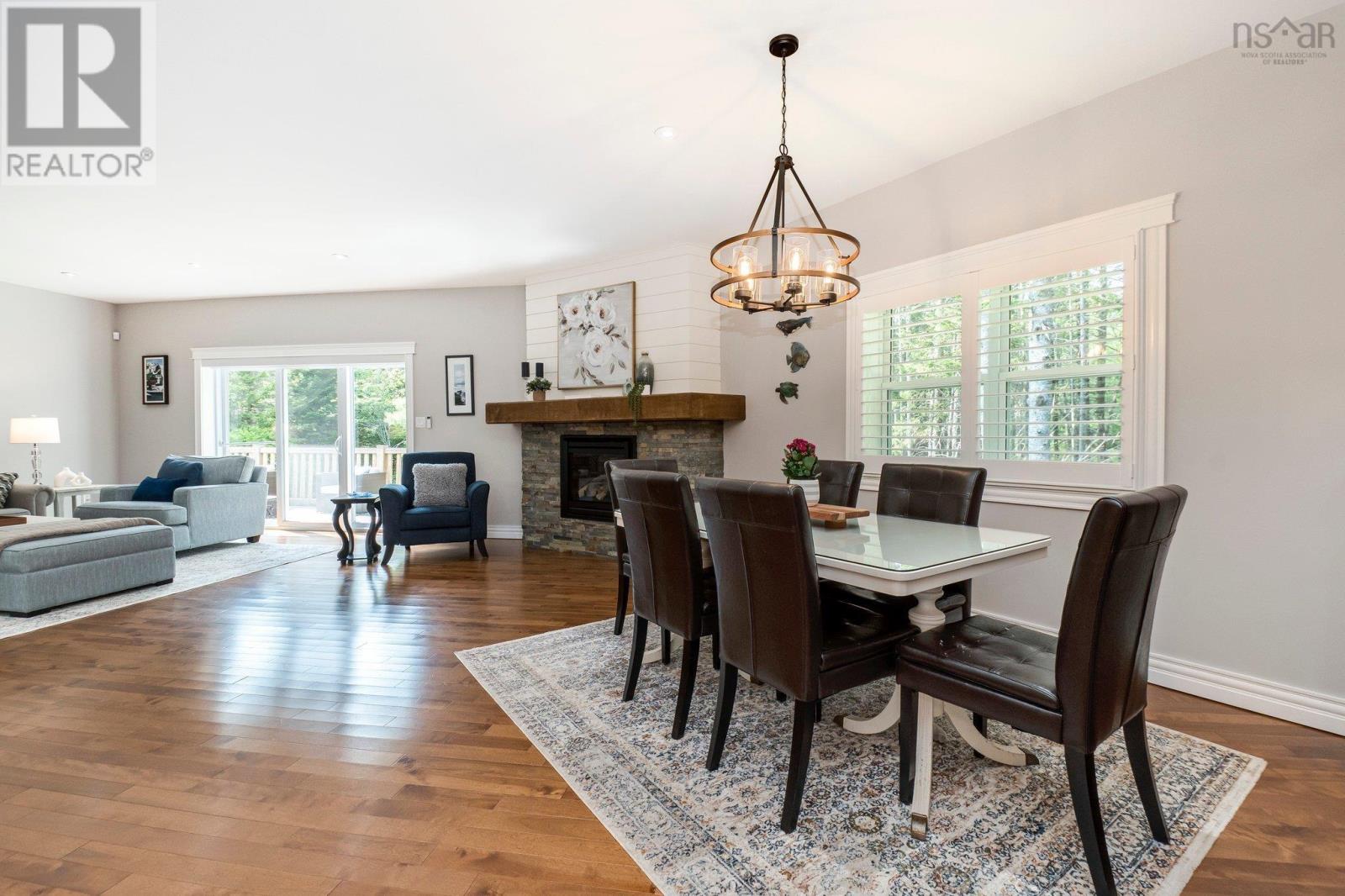 331 Masons Point Road - 9