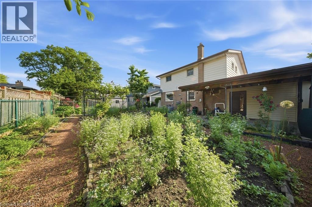 106 MEMORIAL Drive - 31