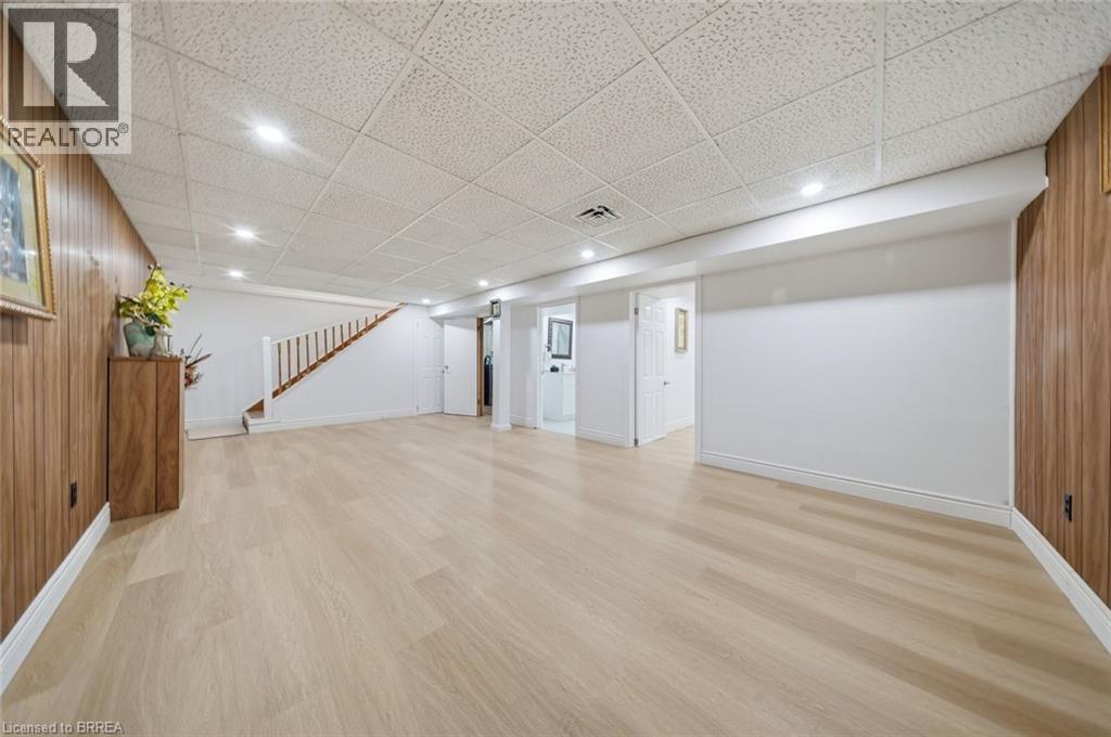106 MEMORIAL Drive - 22