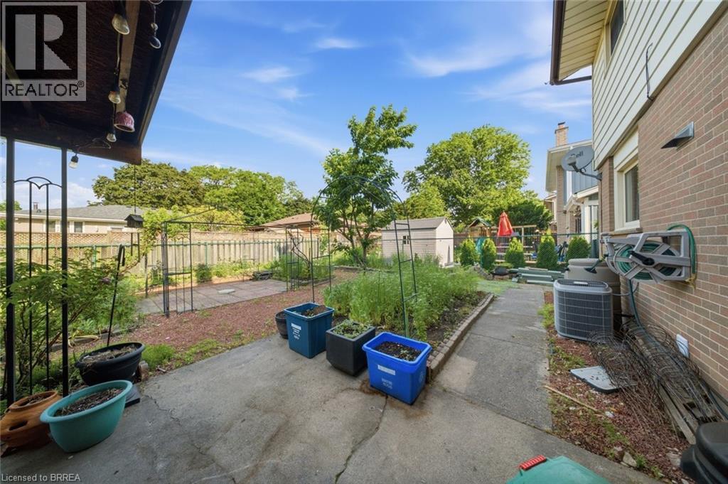 106 MEMORIAL Drive - 27