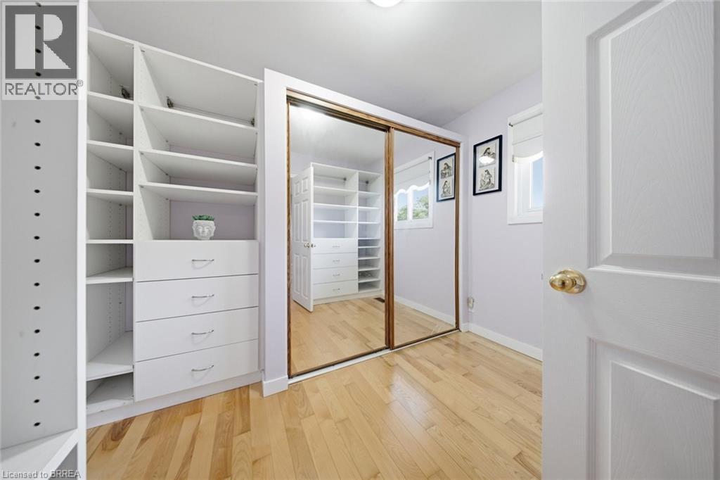106 MEMORIAL Drive - 16
