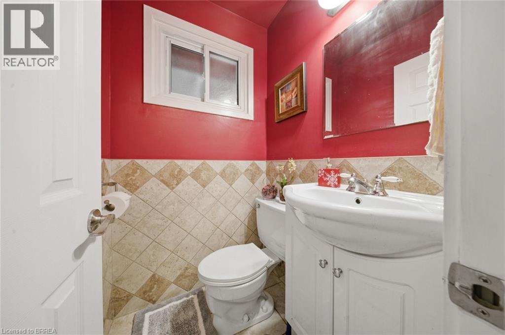 106 MEMORIAL Drive - 17