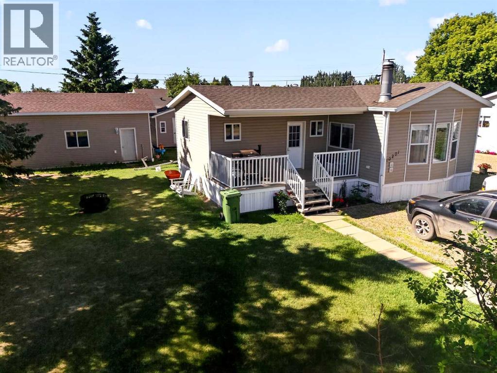 10201 104 Avenue - 4