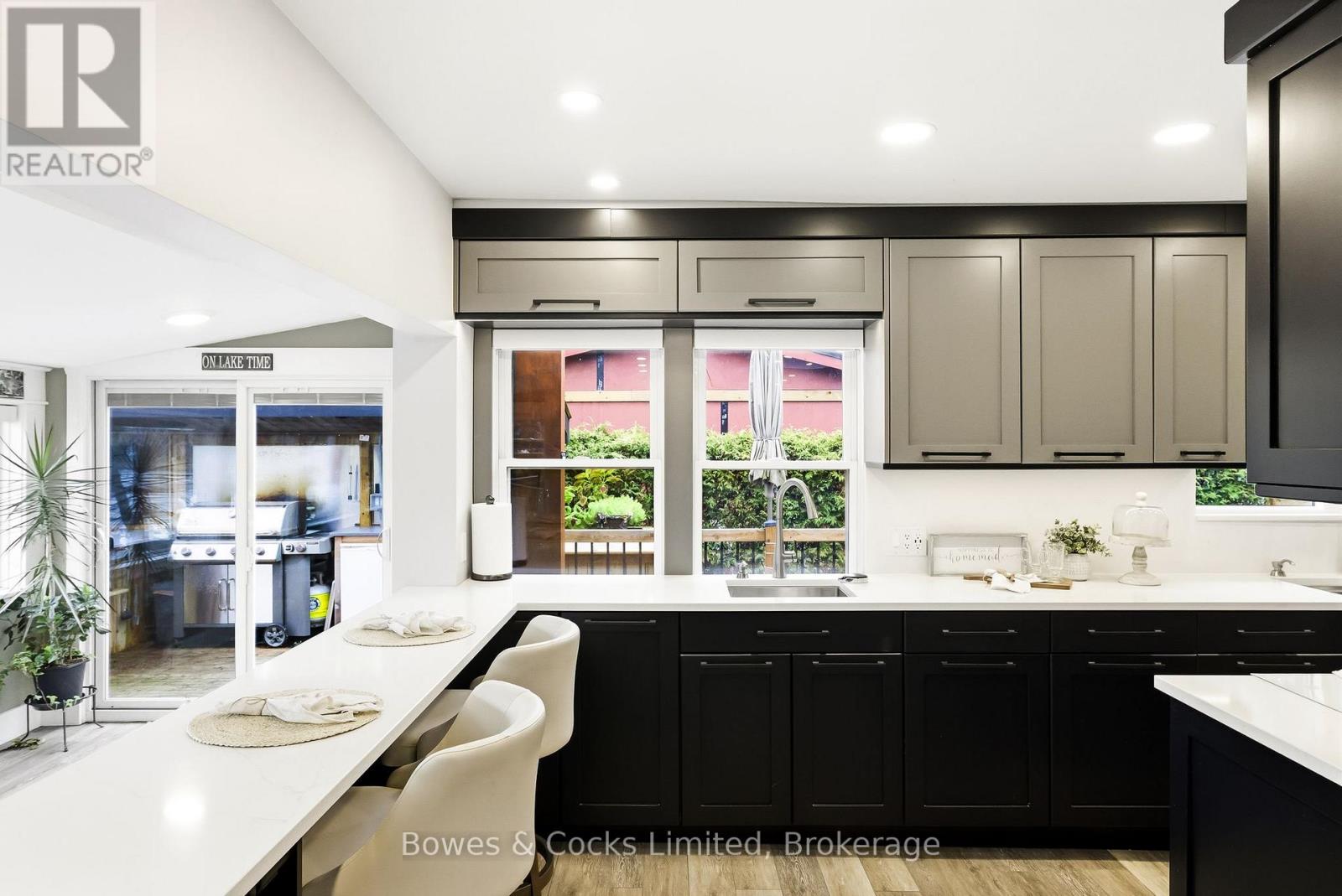 2817 RIVER AVENUE - 12