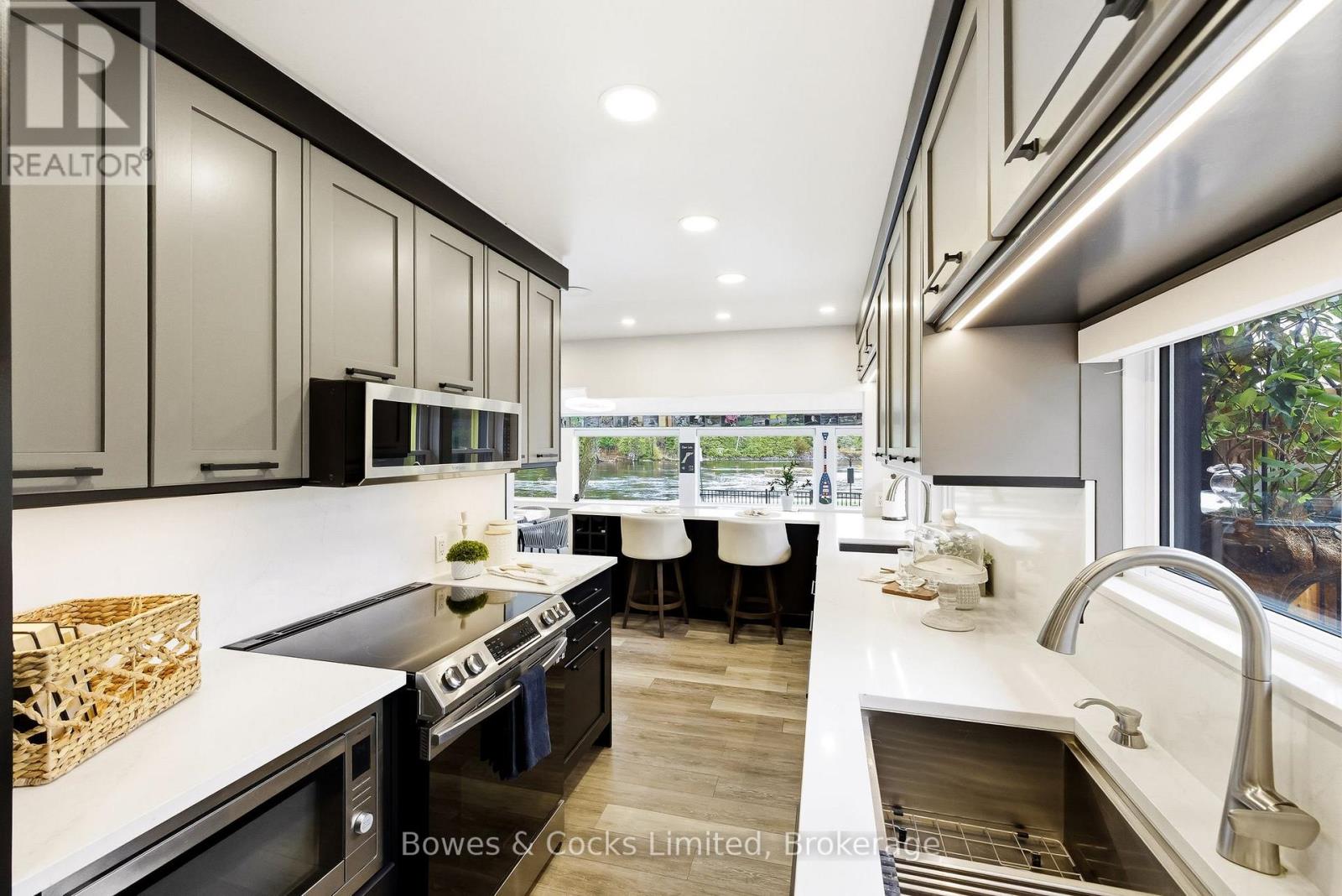 2817 RIVER AVENUE - 16