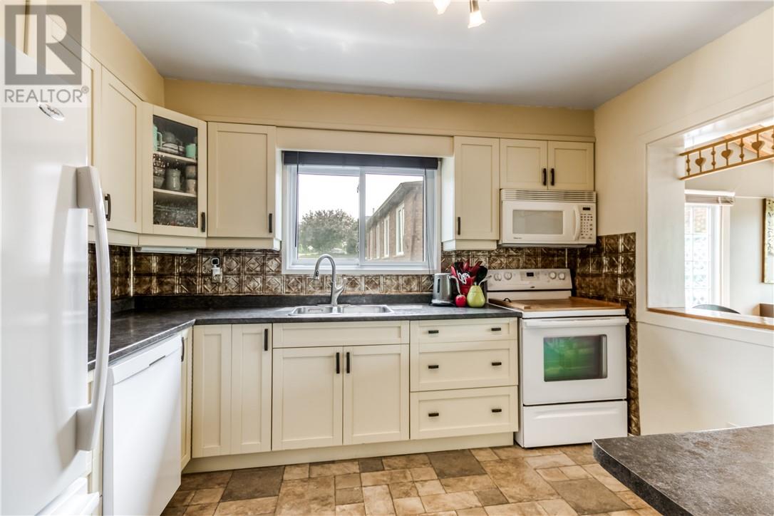 1025 Arthur Street - 10