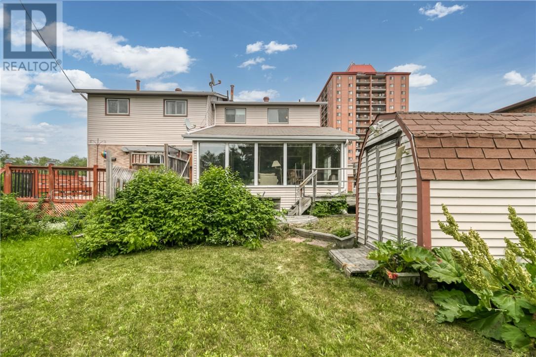 1025 Arthur Street - 3