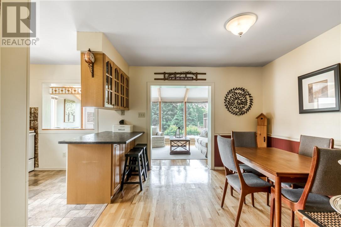 1025 Arthur Street - 9