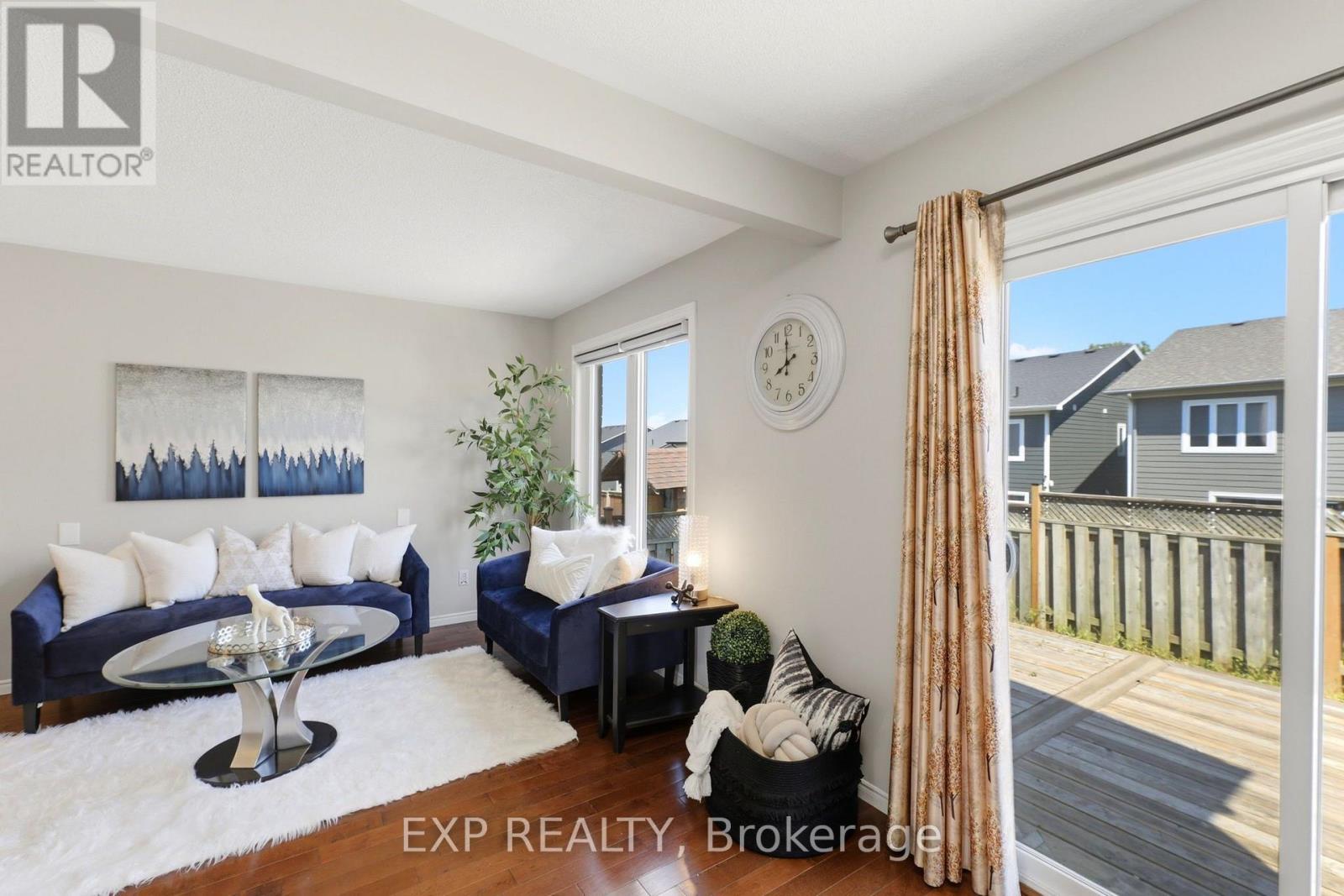 111 GERALD CRESCENT - 12