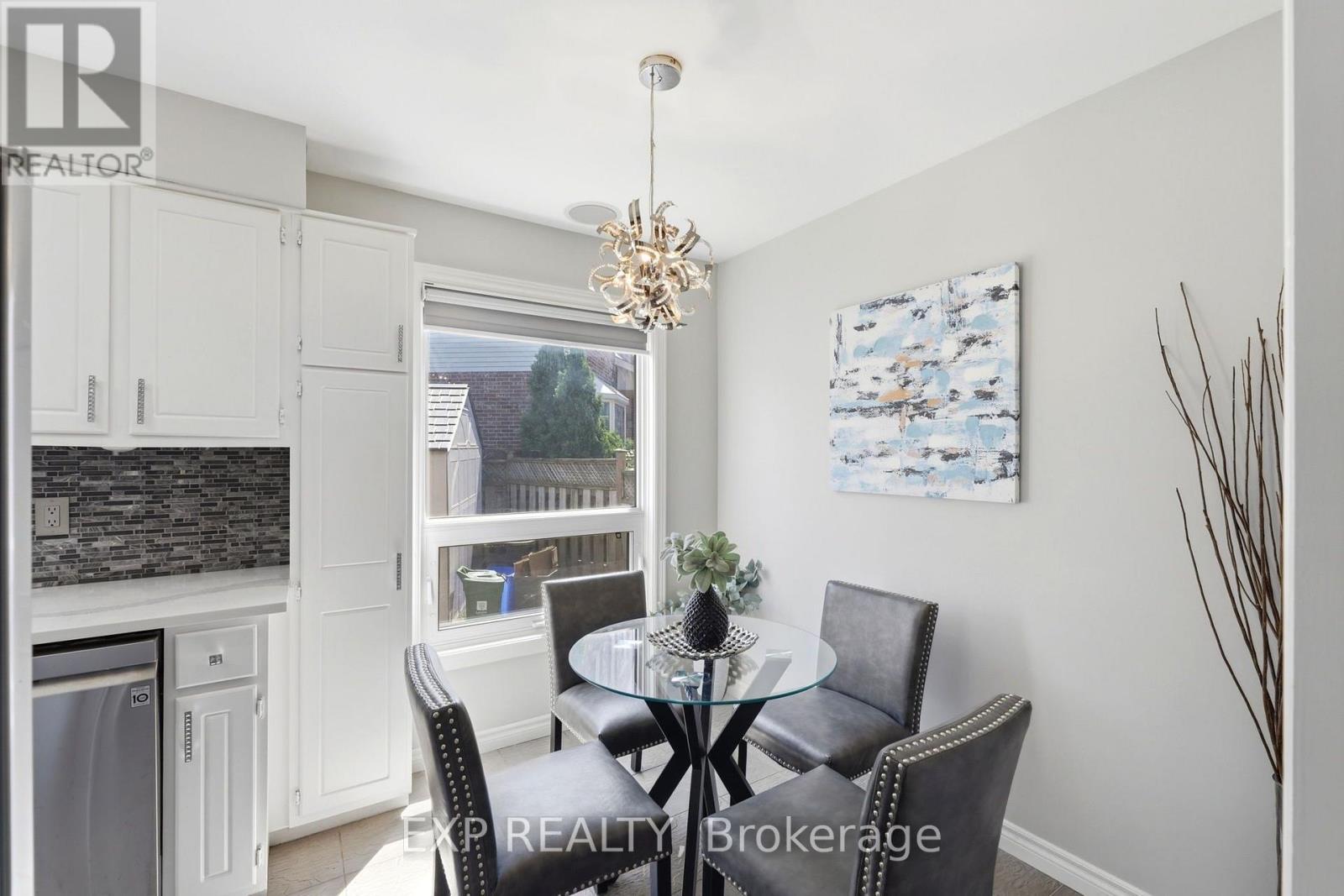 111 GERALD CRESCENT - 18