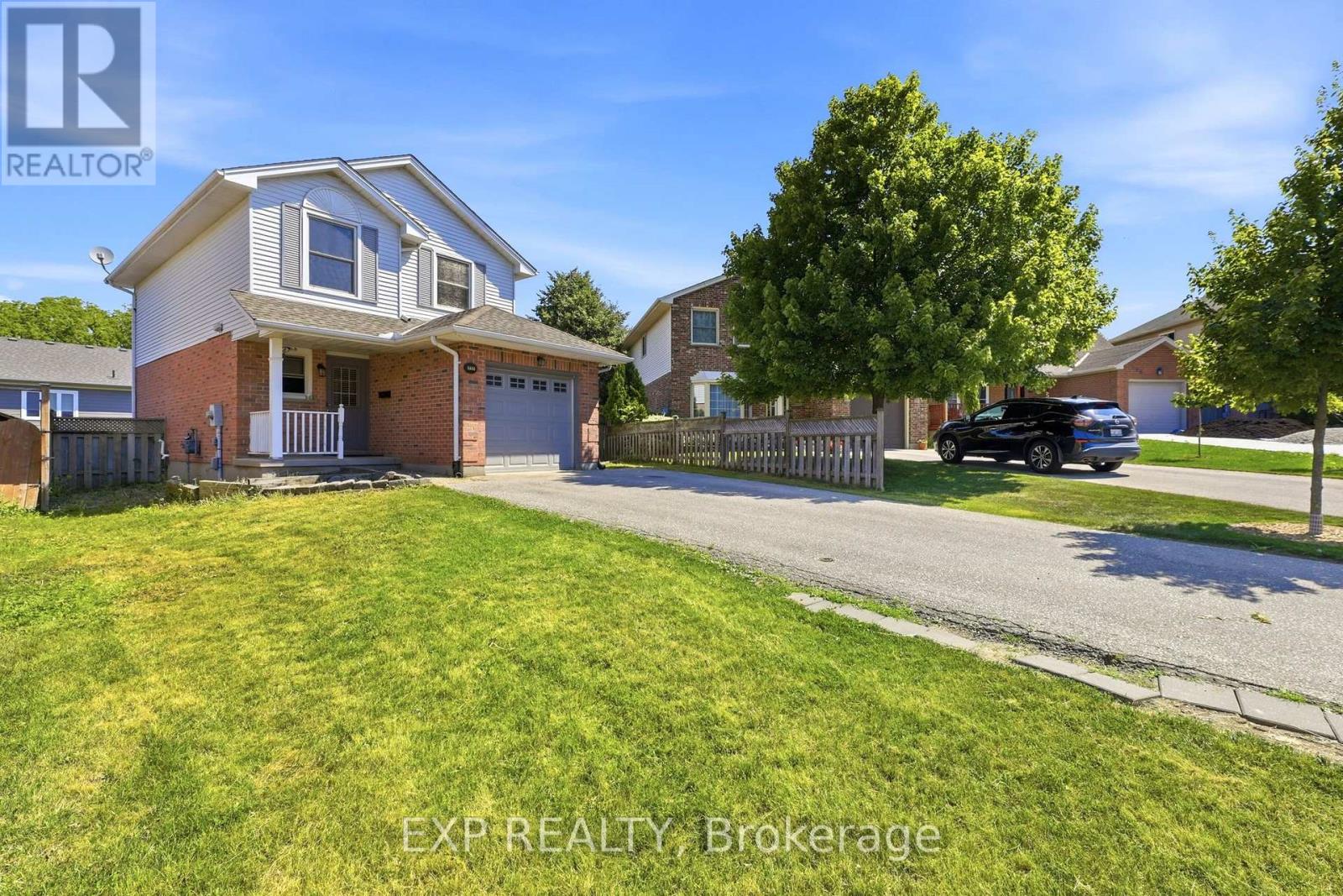 111 GERALD CRESCENT - 2
