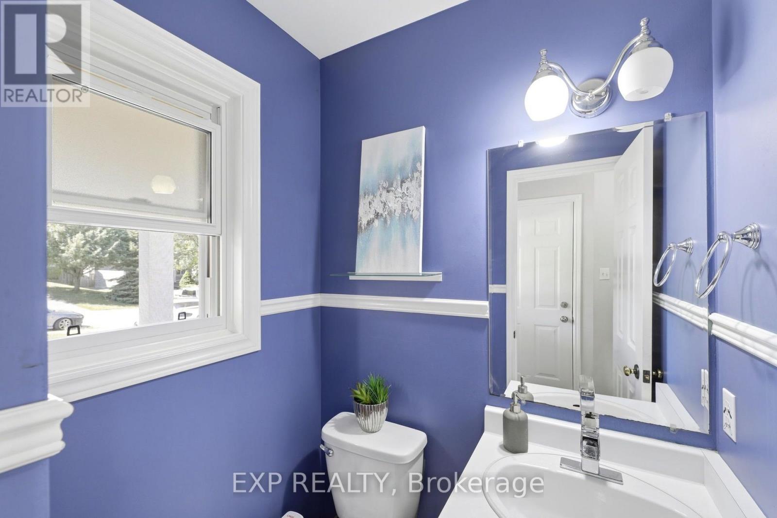 111 GERALD CRESCENT - 21