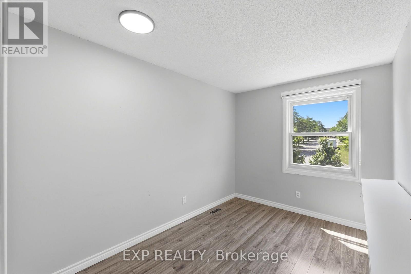 111 GERALD CRESCENT - 28