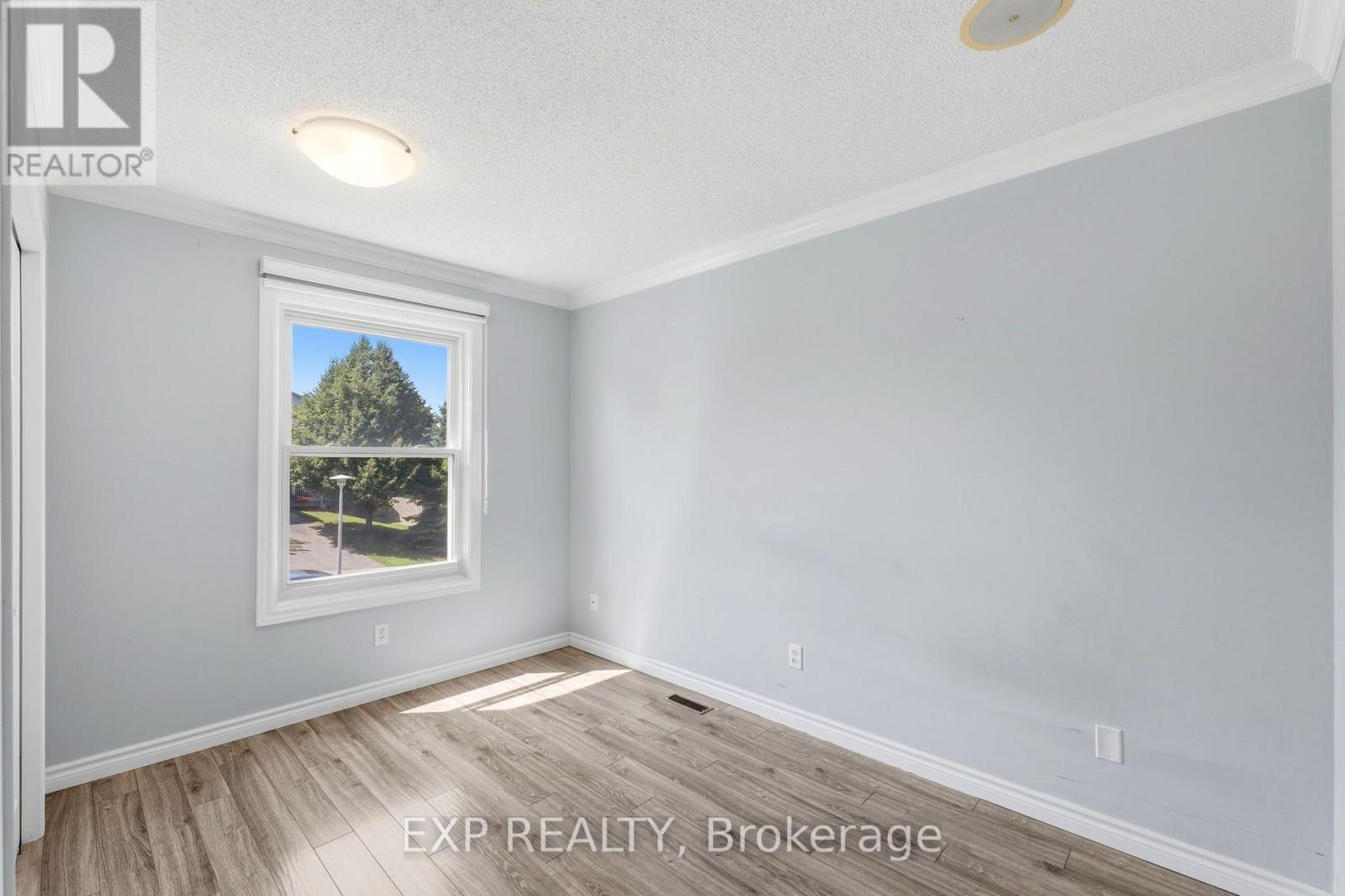111 GERALD CRESCENT - 29