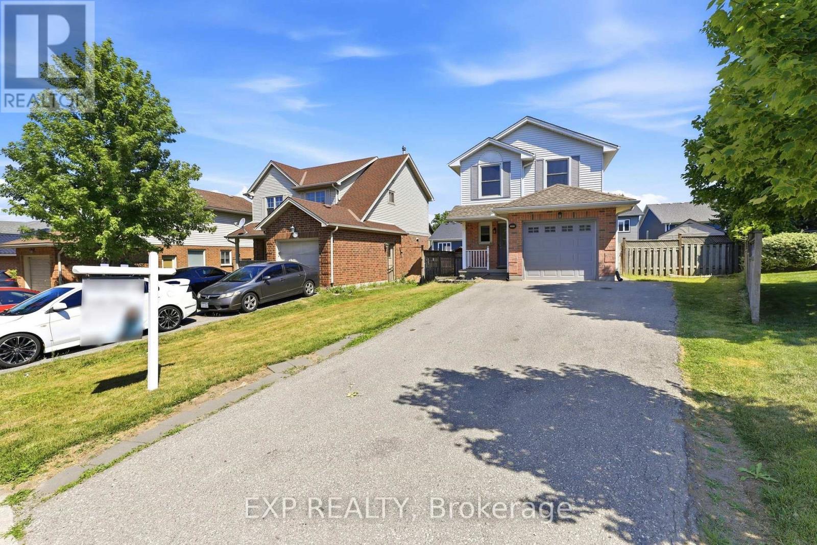 111 GERALD CRESCENT - Image 3