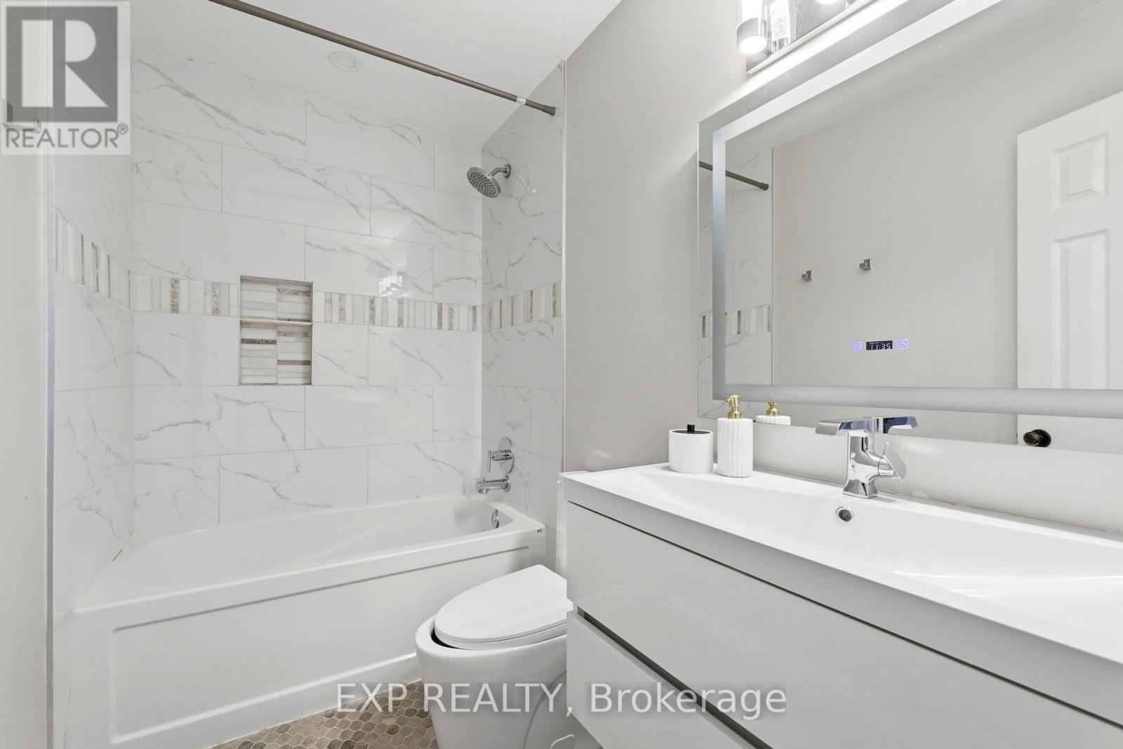 111 GERALD CRESCENT - 33