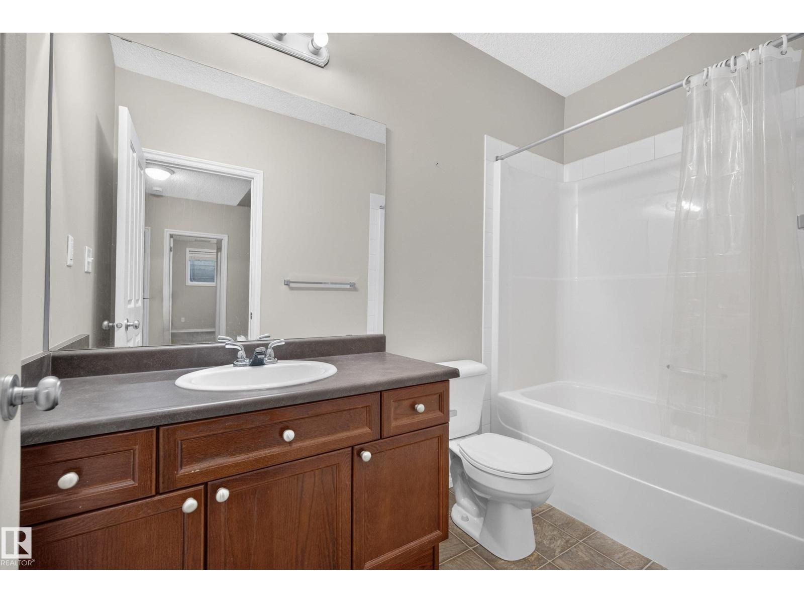 #113 3010 33 AV NW - 28