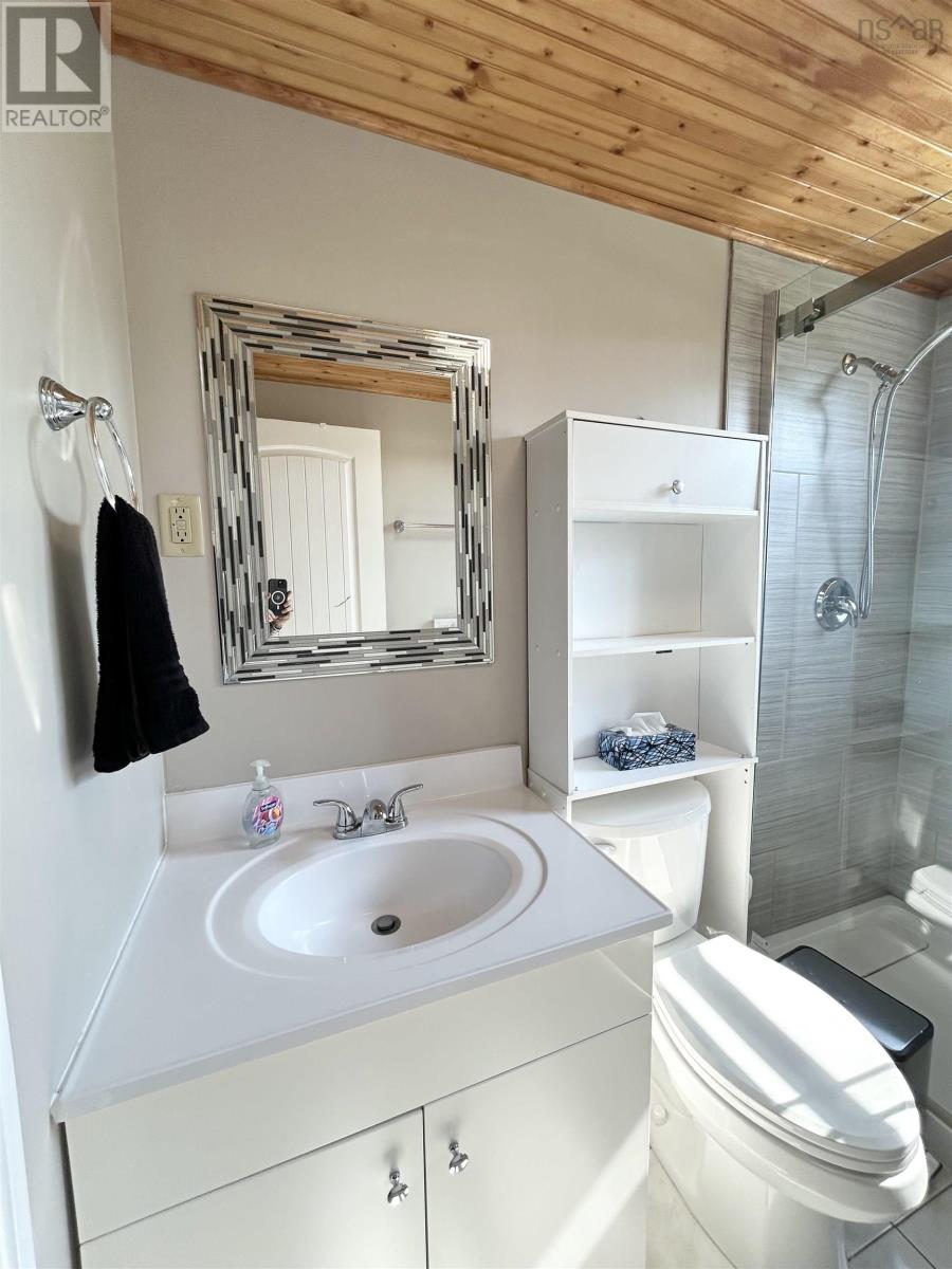 2914 Malagash Road - 14