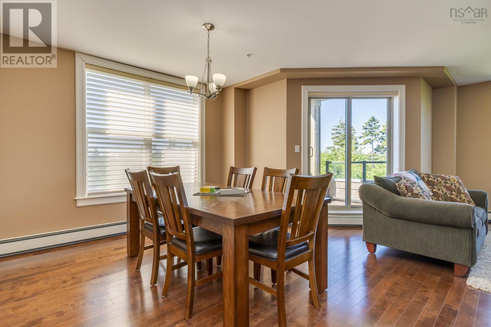 #203 87 Pebblecreek Crescent - 15