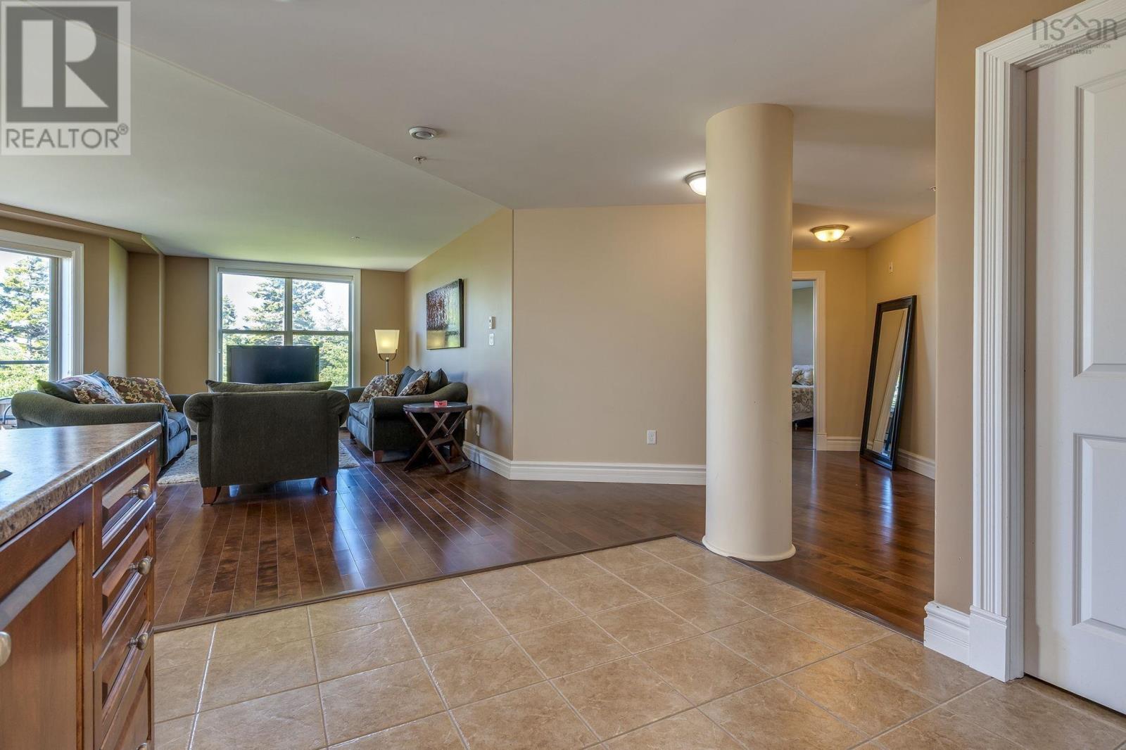 #203 87 Pebblecreek Crescent - 13