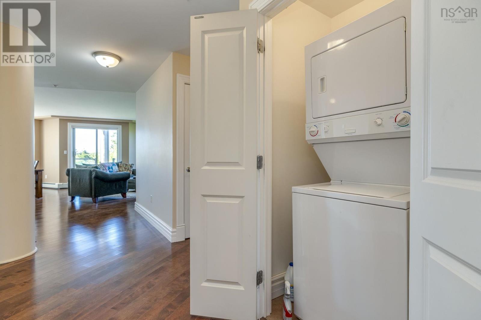 #203 87 Pebblecreek Crescent - 24