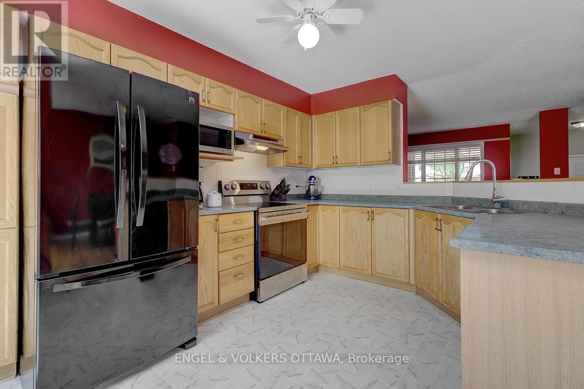 88 KINCARDINE DRIVE - 14