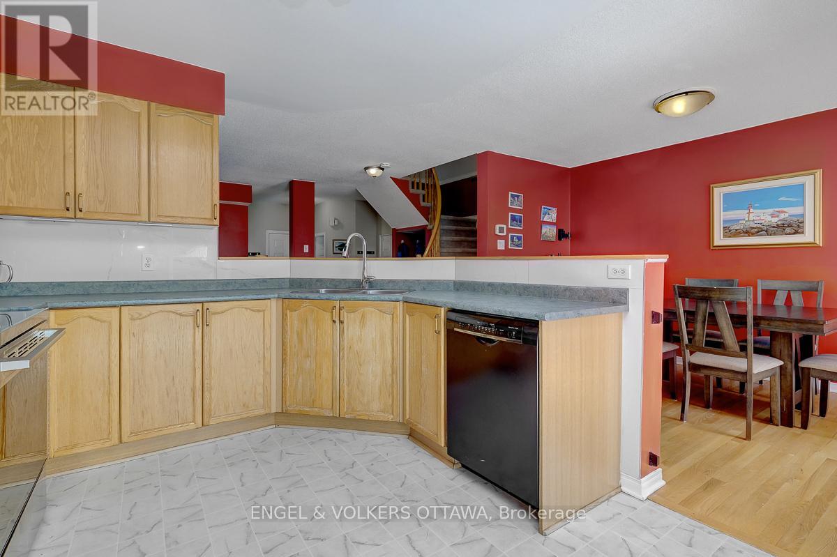 88 KINCARDINE DRIVE - 15