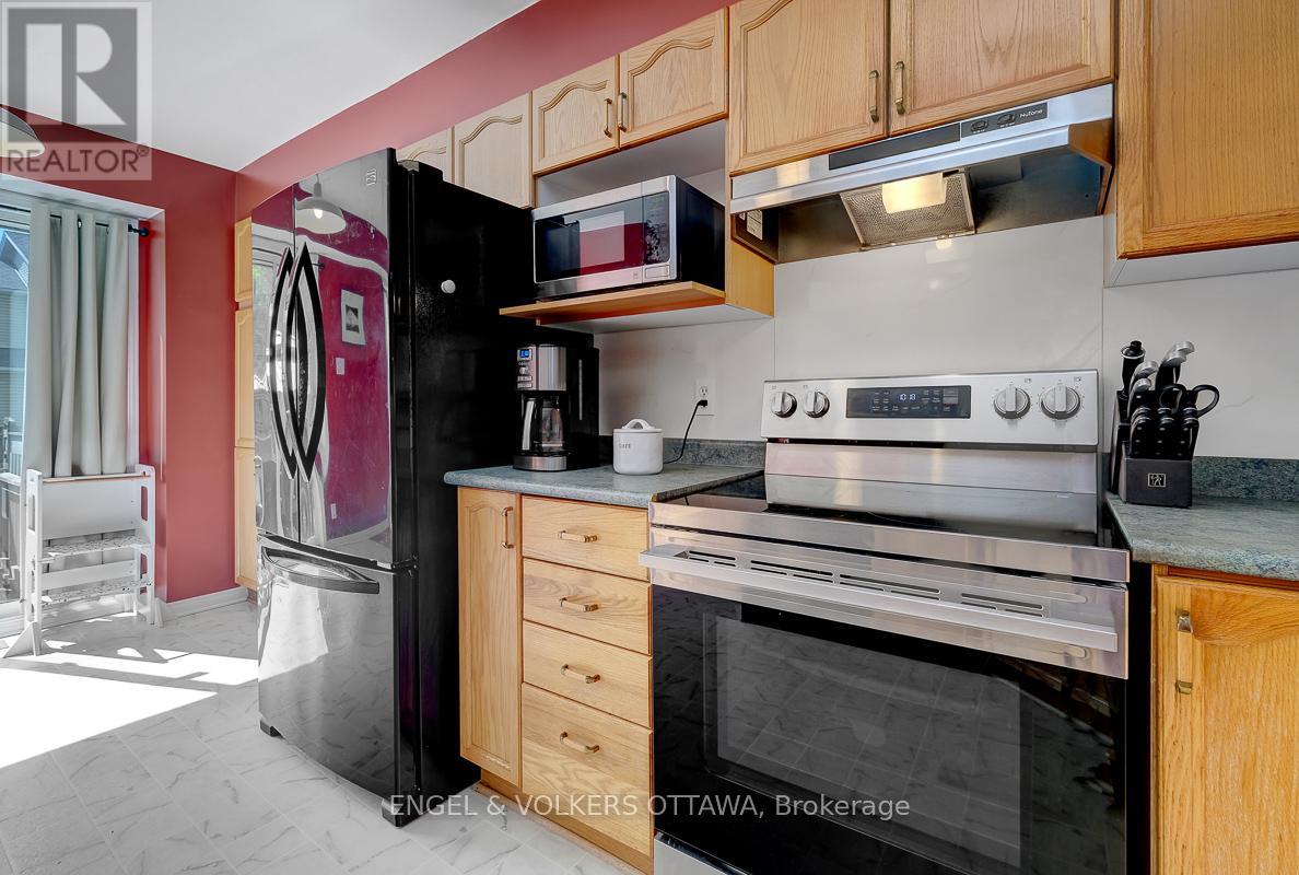 88 KINCARDINE DRIVE - 17