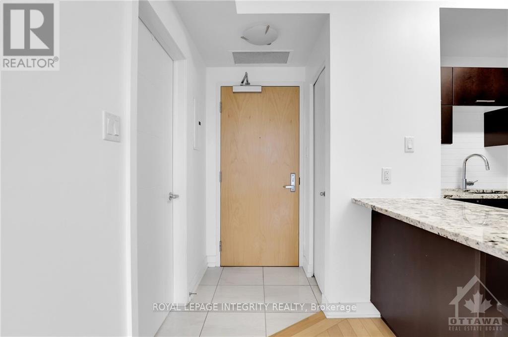 710 – 179 METCALFE STREET, Ottawa. Luxury613. By Peter Sagos - Image 7