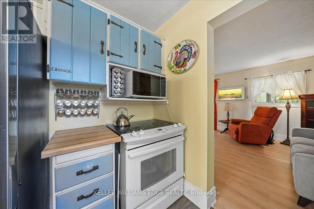 2320 MIDDLESMOOR CRESCENT - 14