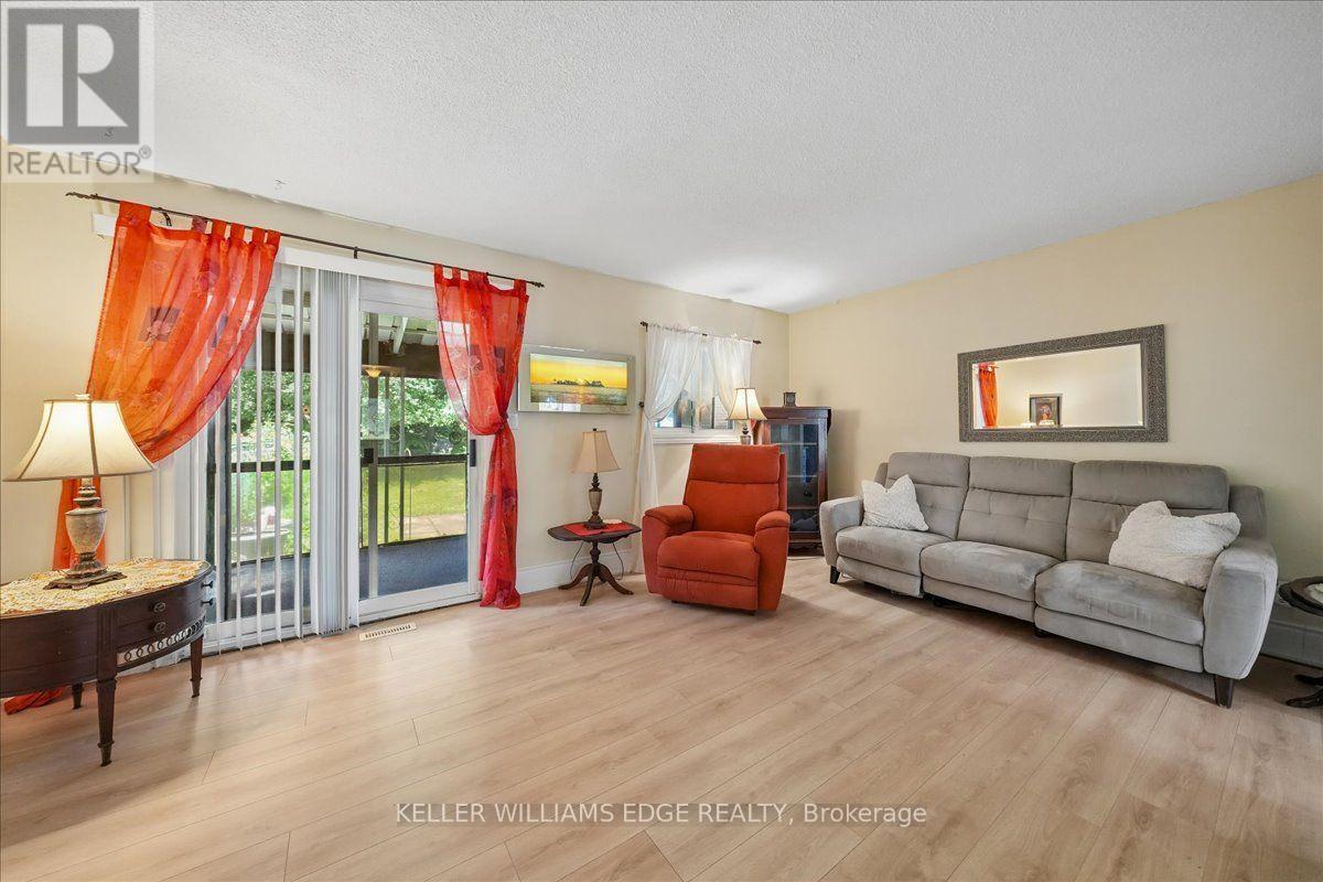 2320 MIDDLESMOOR CRESCENT - 17