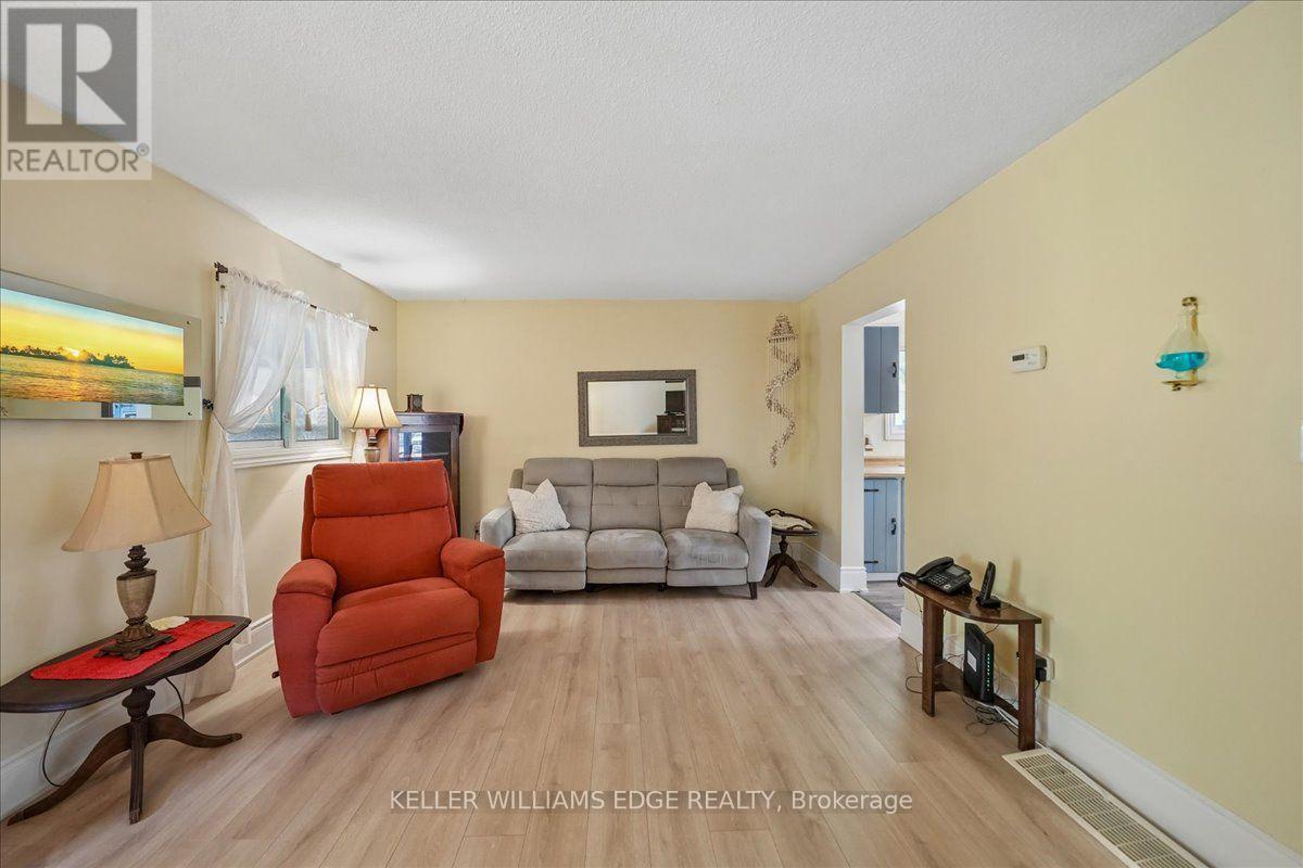 2320 MIDDLESMOOR CRESCENT - 19