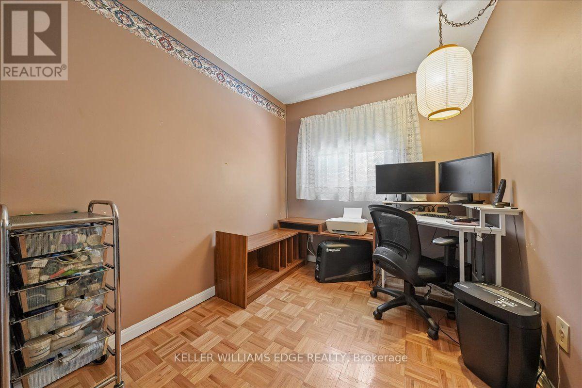 2320 MIDDLESMOOR CRESCENT - 41