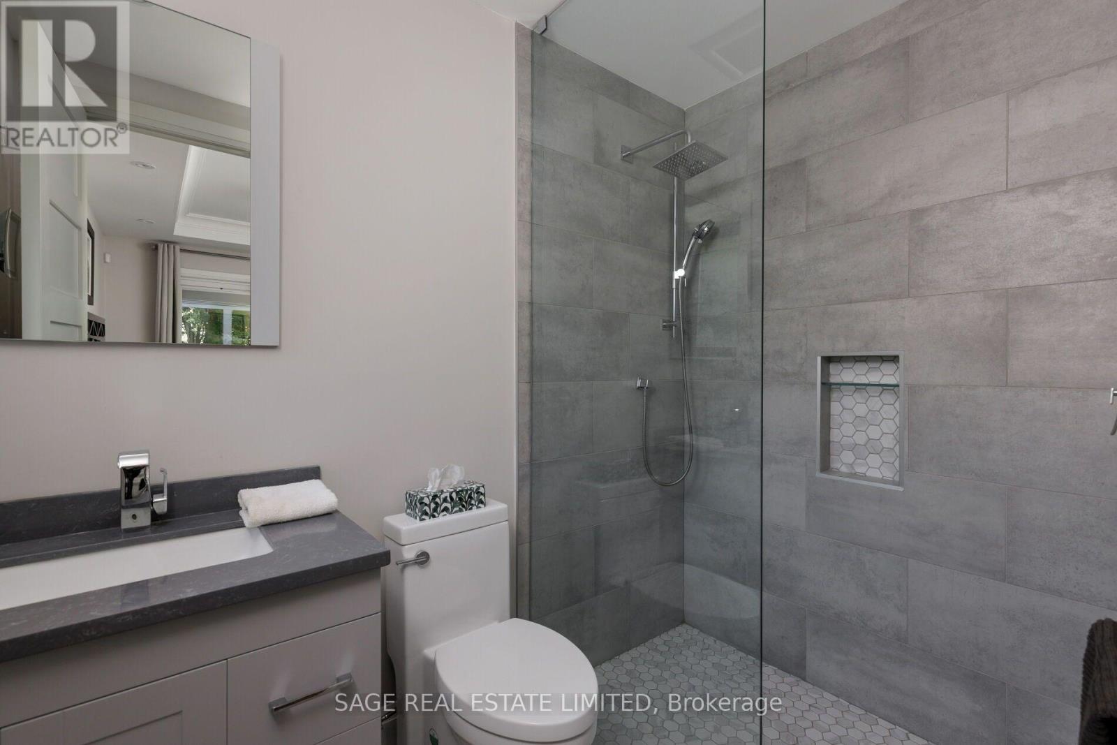 5 BLAIR ATHOL CRESCENT - 24