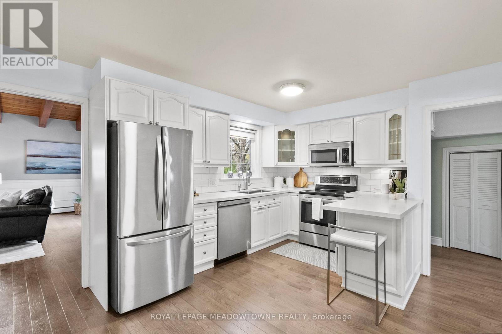 415 HIGHSIDE DRIVE - 12