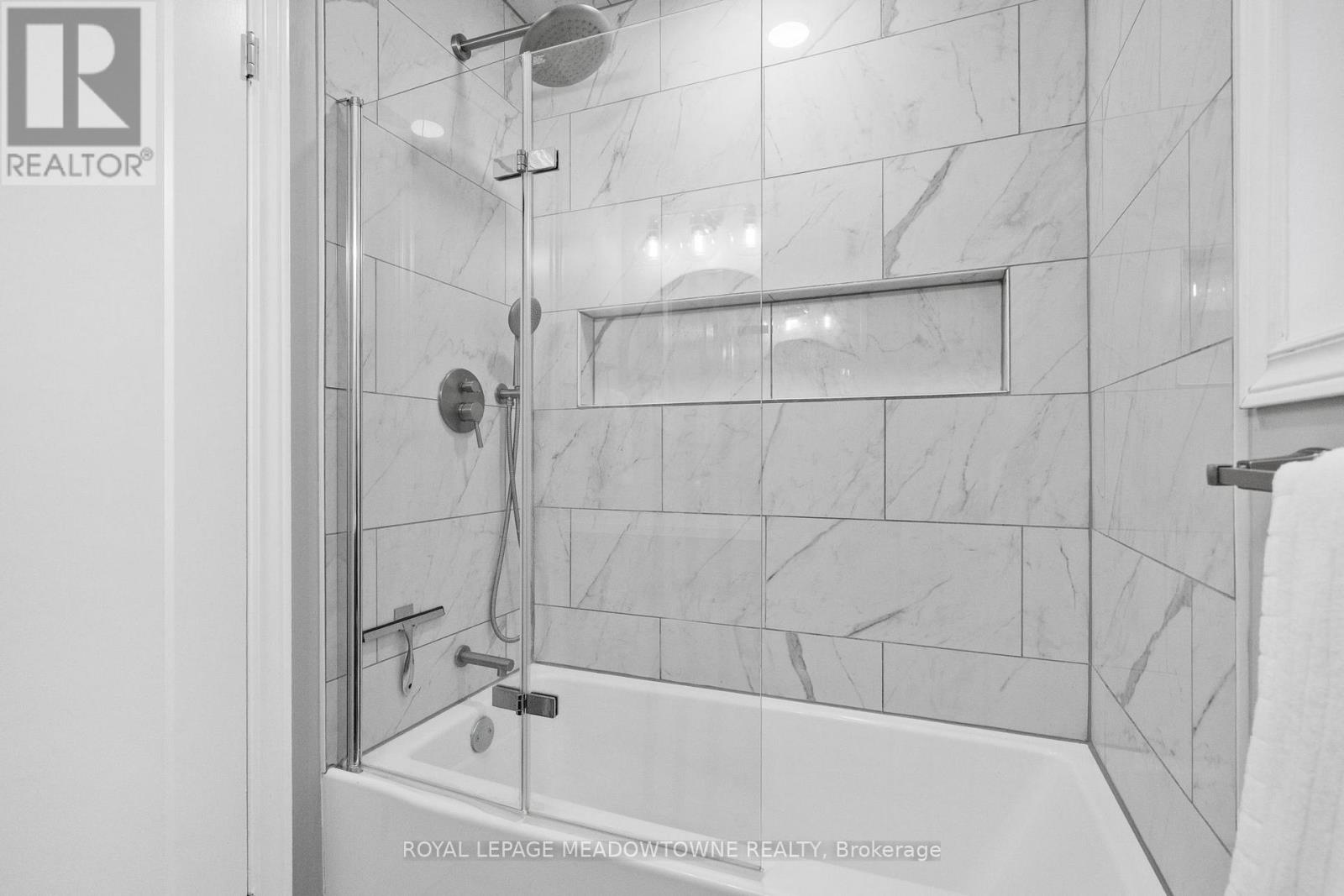 415 HIGHSIDE DRIVE - 23