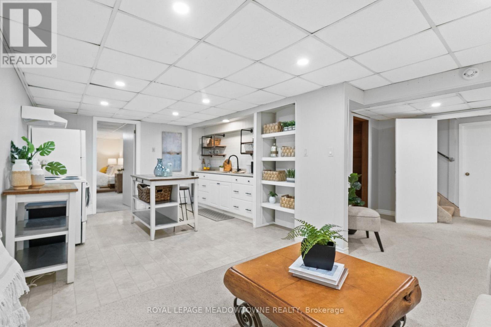 415 HIGHSIDE DRIVE - 32