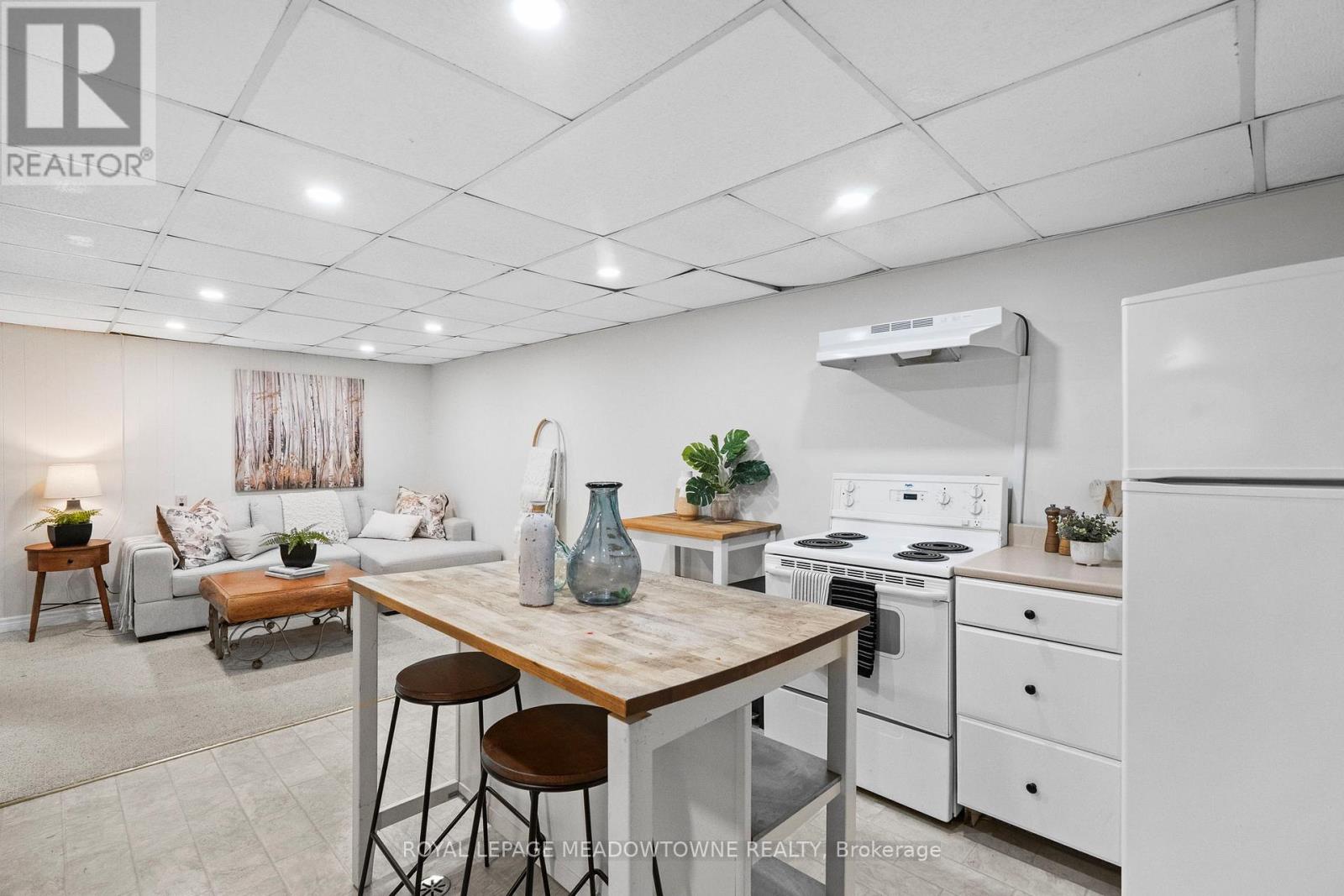 415 HIGHSIDE DRIVE - 35