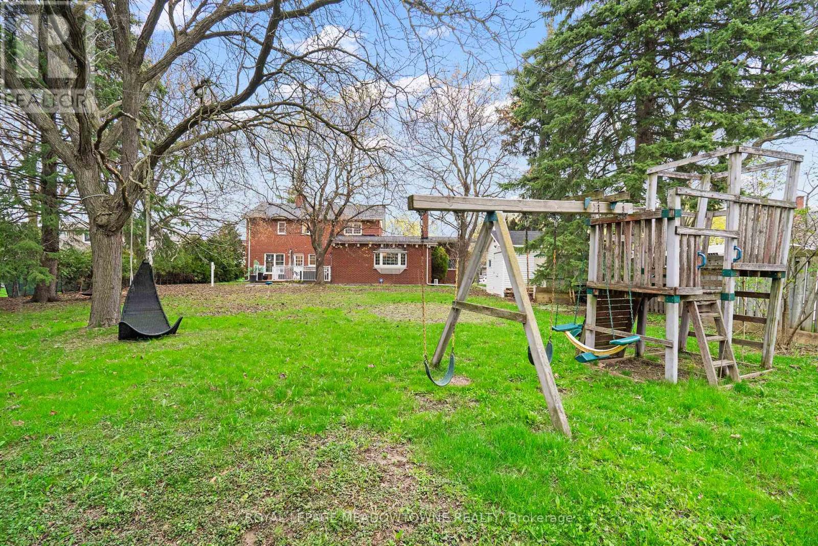 415 HIGHSIDE DRIVE - 46