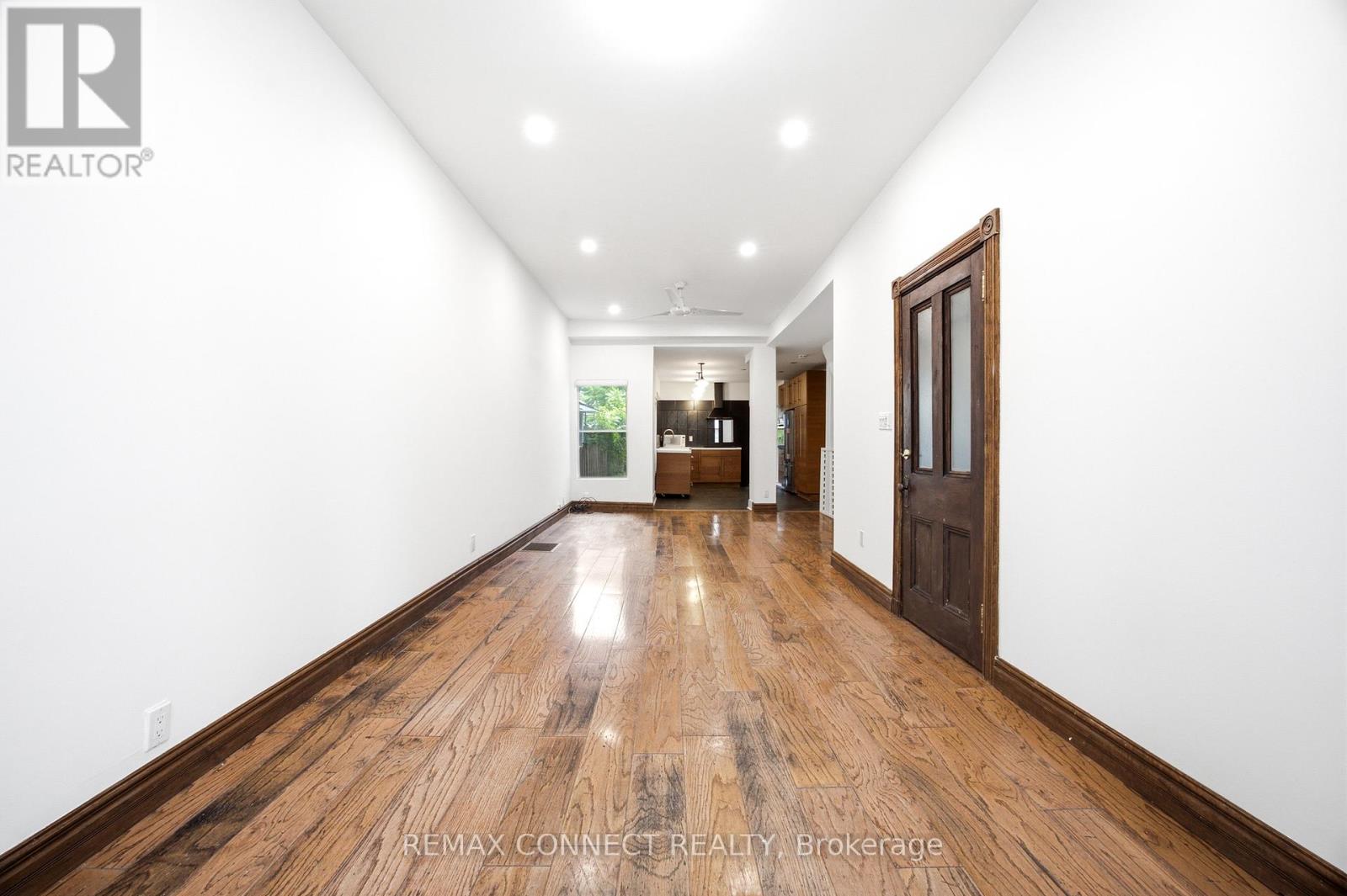 37 NOBLE STREET - 25