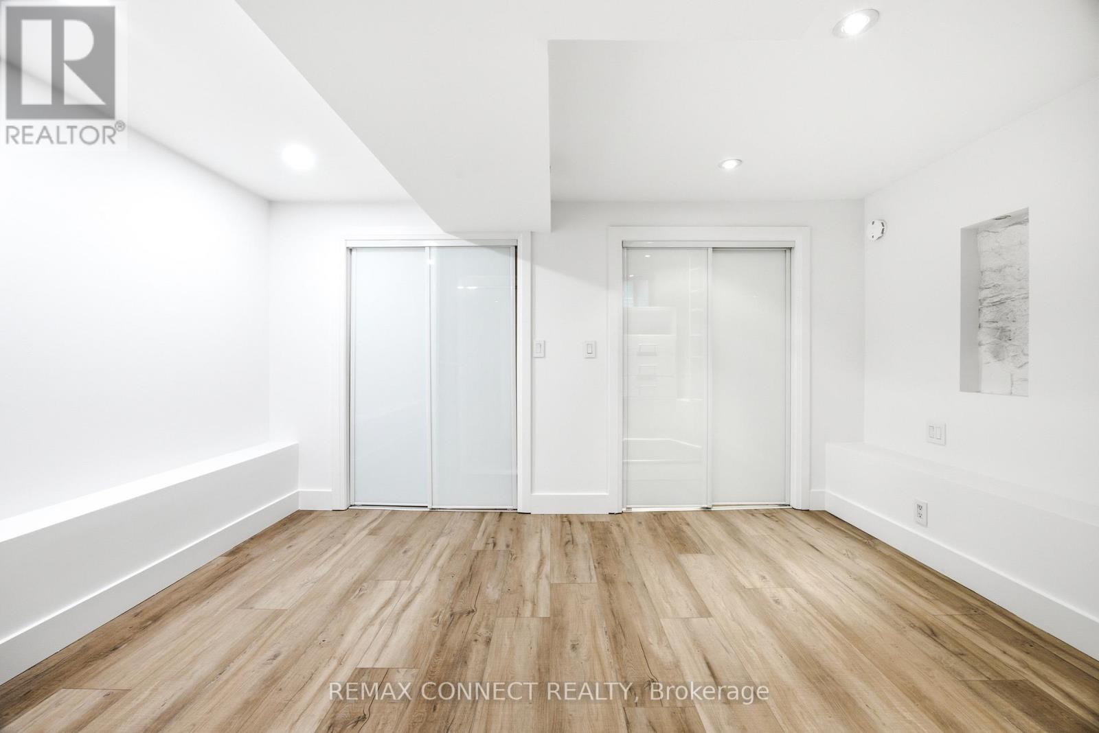 37 NOBLE STREET - 34
