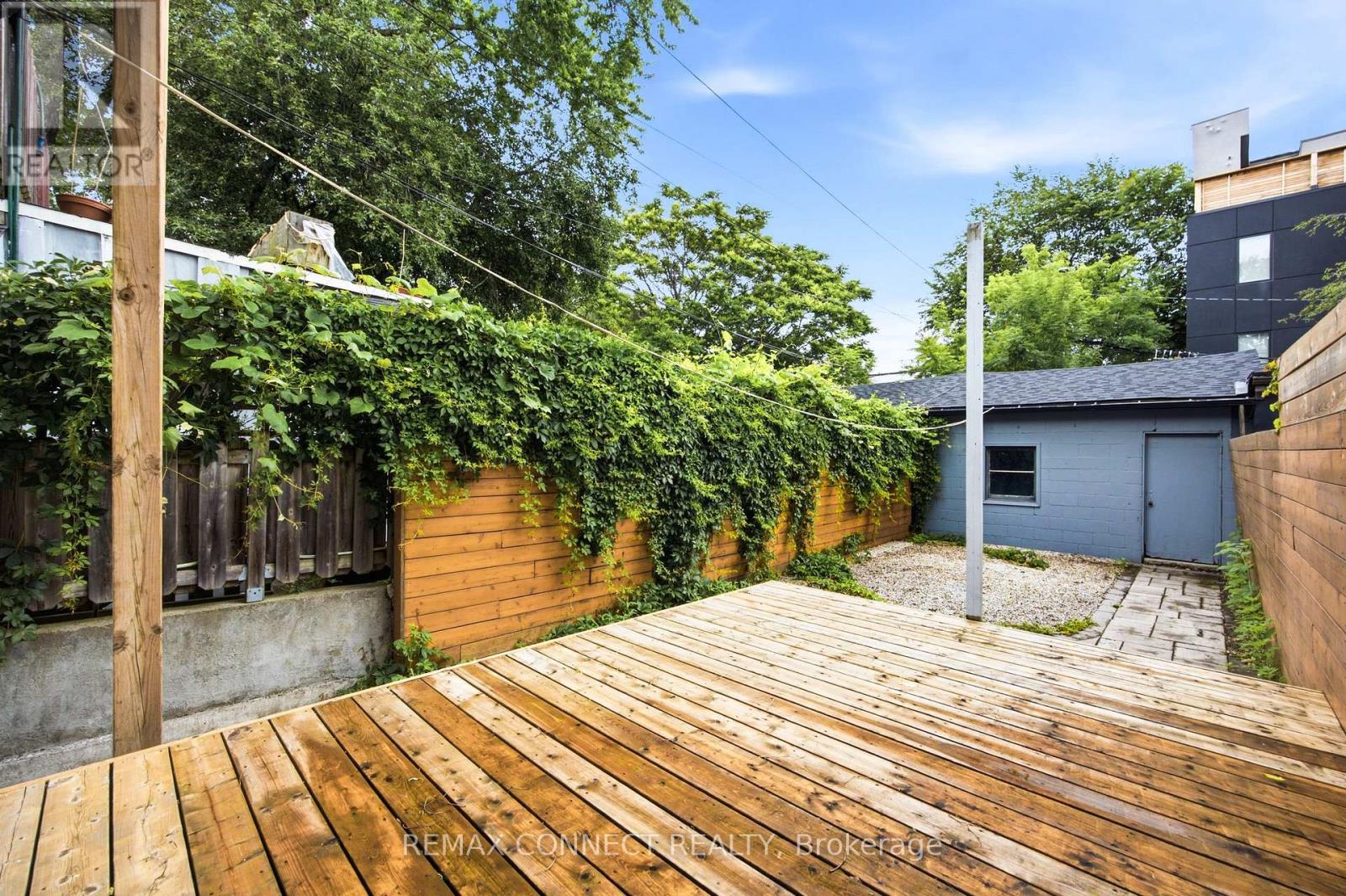 37 NOBLE STREET - 43