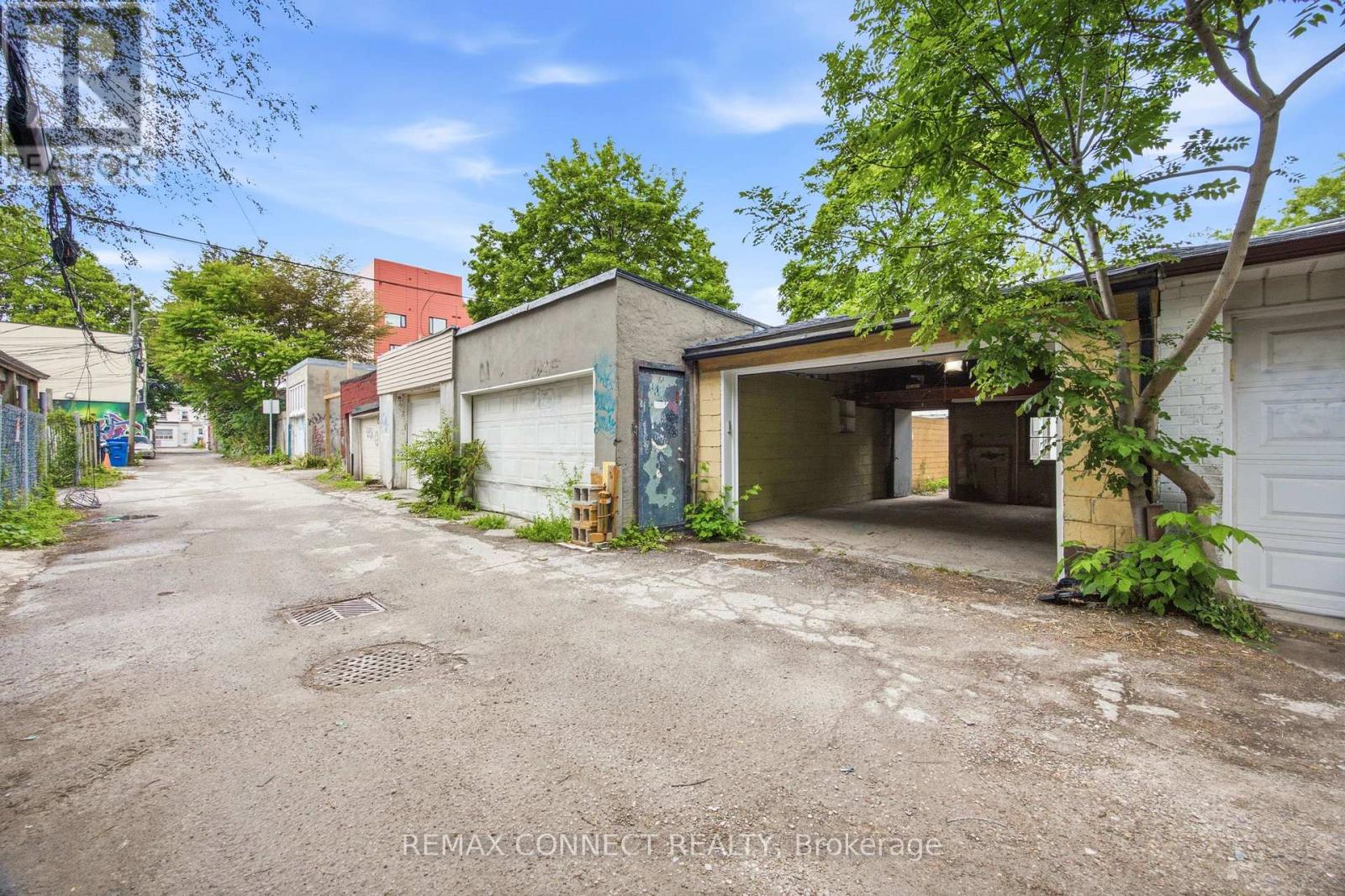 37 NOBLE STREET - 47