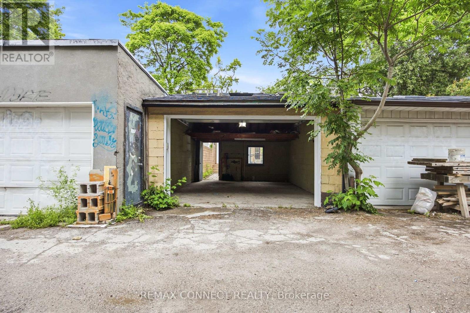 37 NOBLE STREET - 48