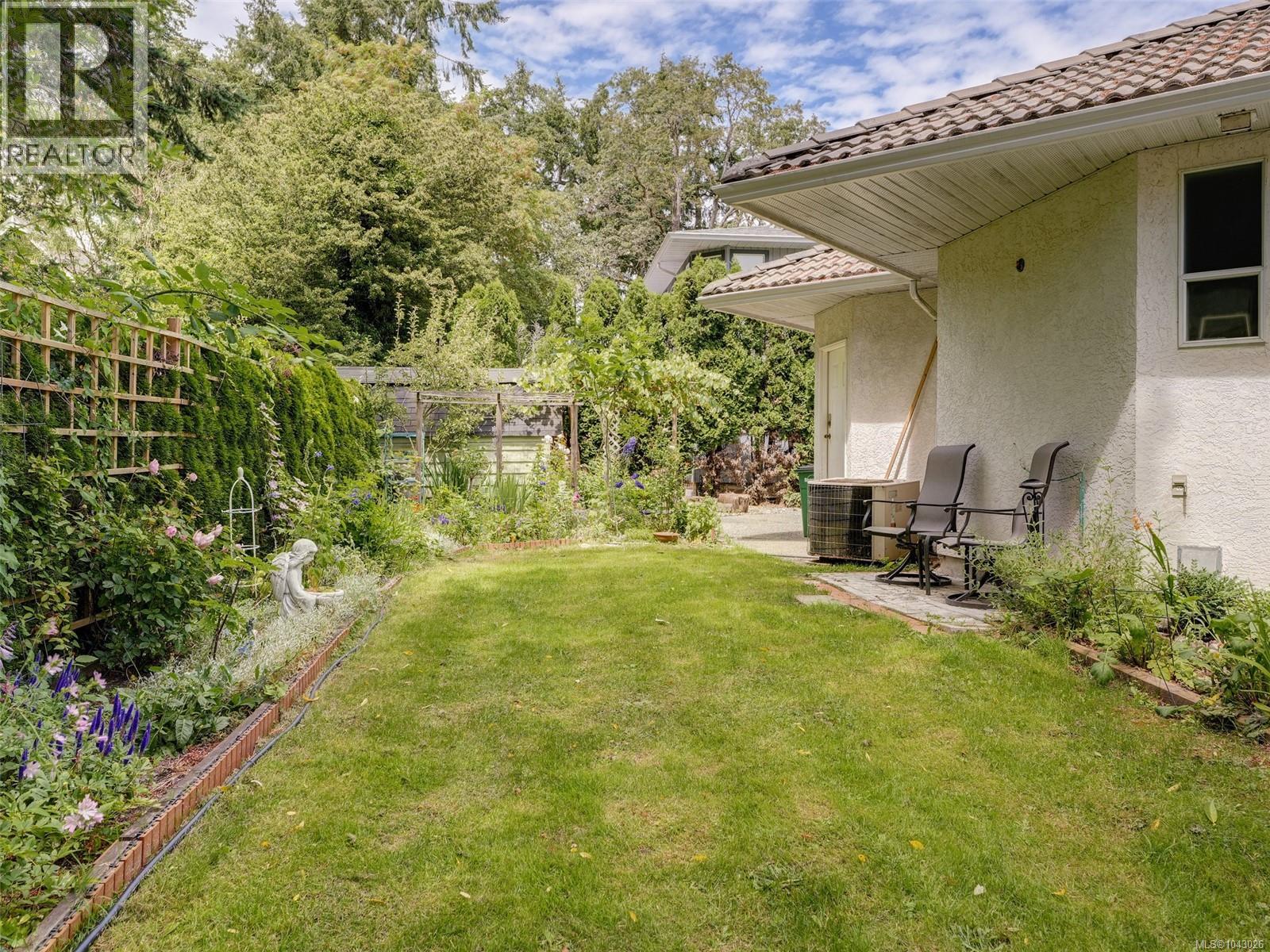 1395 Epsom Close - 26