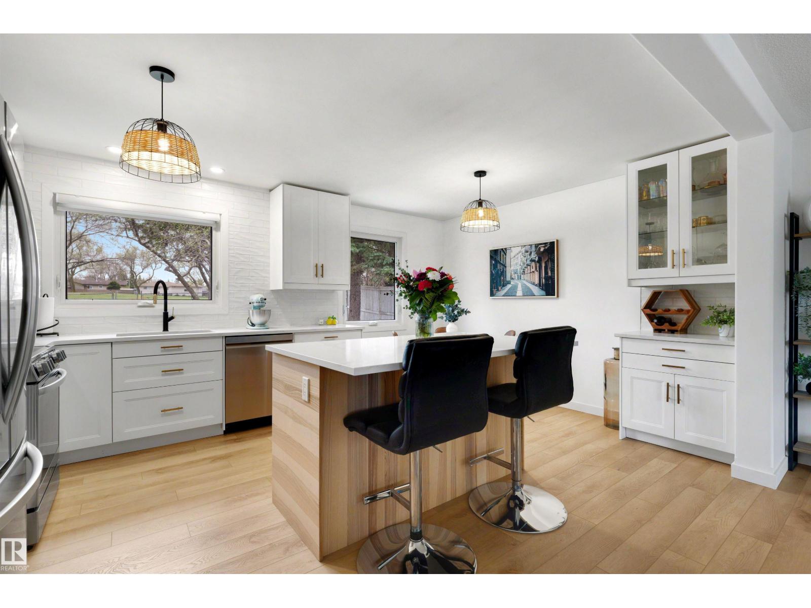 9 HUMMINGBIRD RD - 2