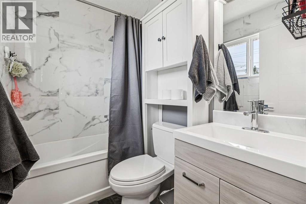 2219 Munro Drive NE - 11